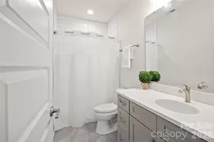 425 Pecan Ave, Charlotte, NC 28204 - Photo 32