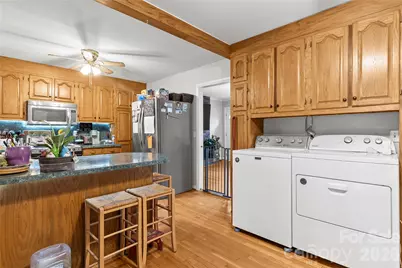 325 Swanson Drive SW, Lenoir, NC 28645 - Photo 14