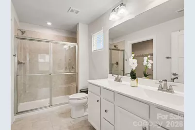 5513 Hughesdale Drive, Charlotte, NC 28215 - Photo 12