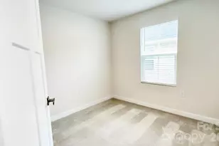 5513 Hughesdale Dr, Charlotte, NC 28215 - Photo 16