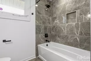 3633 Rosehaven Dr, Charlotte, NC 28205 - Photo 24