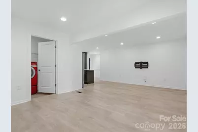 3633 Rosehaven Drive, Charlotte, NC 28205 - Photo 14