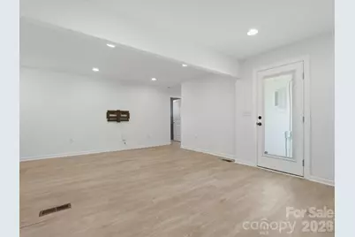 3633 Rosehaven Drive, Charlotte, NC 28205 - Photo 16