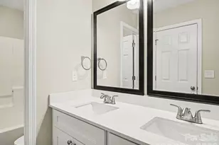 12102 Hampton Pl Dr, Charlotte, NC 28269 - Photo 28