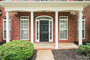 12102 Hampton Pl Dr, Charlotte, NC 28269 - Photo 4