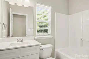 12102 Hampton Pl Dr, Charlotte, NC 28269 - Photo 18