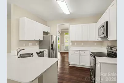 12102 Hampton Place Drive, Charlotte, NC 28269 - Photo 10