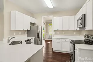 12102 Hampton Pl Dr, Charlotte, NC 28269 - Photo 10