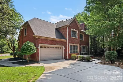 18611 Reflection Rock Court, Davidson, NC 28036 - Photo 2