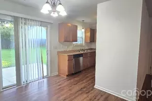 5751 Justins Forest Dr, Charlotte, NC 28212 - Photo 6