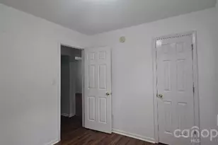 5751 Justins Forest Dr, Charlotte, NC 28212 - Photo 14