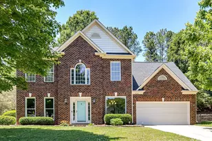 620 Meadow Lake Dr, Matthews, NC 28105 - Photo 2