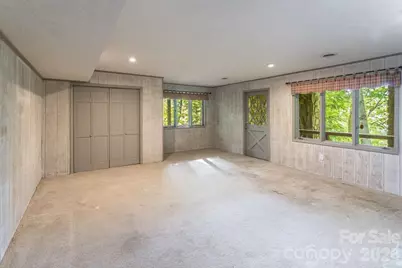 1126 Scenic Circle, Waynesville, NC 28786 - Photo 18