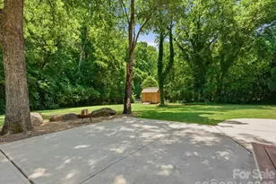 1534 Edgewater Dr, Charlotte, NC 28210 - Photo 32