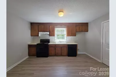 405 S Pinchback Avenue, Bessemer City, NC 28016 - Photo 4