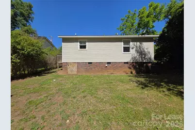 405 S Pinchback Avenue, Bessemer City, NC 28016 - Photo 12