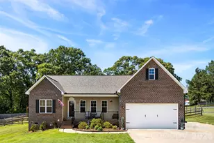 2357 Mintew Cir, Lincolnton, NC 28092 - Photo 6