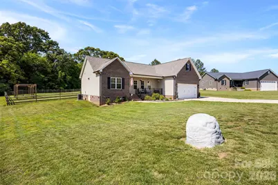 2357 Mintew Circle, Lincolnton, NC 28092 - Photo 8