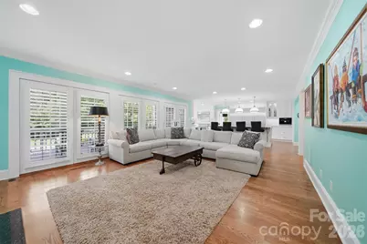 1013 14th Avenue Drive NW, Hickory, NC 28601 - Photo 8