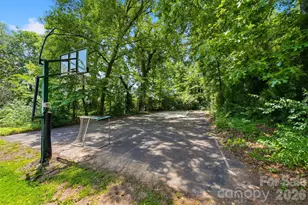 1013 14th Ave Dr NW, Hickory, NC 28601 - Photo 44