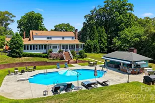 1013 14th Ave Dr NW, Hickory, NC 28601 - Photo 36