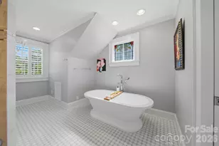 1013 14th Ave Dr NW, Hickory, NC 28601 - Photo 22
