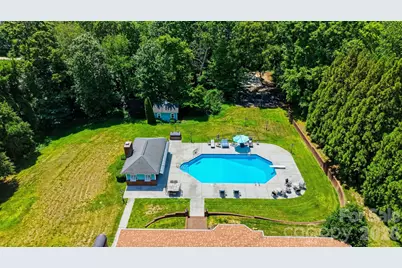 1013 14th Avenue Drive NW, Hickory, NC 28601 - Photo 42