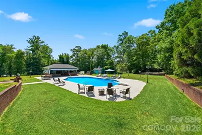 1013 14th Avenue Drive NW, Hickory, NC 28601 - Photo 38