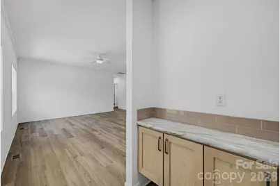 111 Sarah Avenue, Newton, NC 28658 - Photo 6