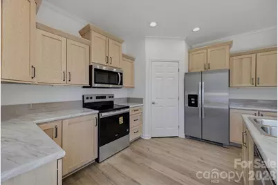 111 Sarah Avenue, Newton, NC 28658 - Photo 14