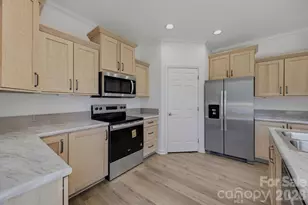 111 Sarah Ave, Newton, NC 28658 - Photo 14