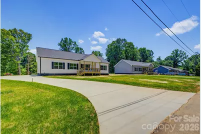 111 Sarah Avenue, Newton, NC 28658 - Photo 2