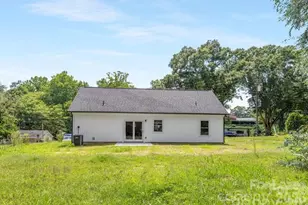 208 Graham St, Gastonia, NC 28052 - Photo 8