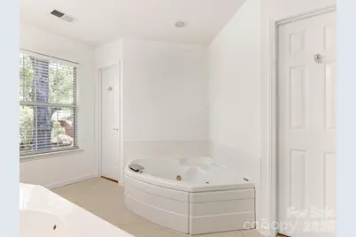 6534 Summertree Lane, Charlotte, NC 28270 - Photo 20
