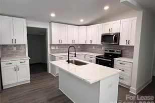1139 Clanton Rd, Charlotte, NC 28217 - Photo 4