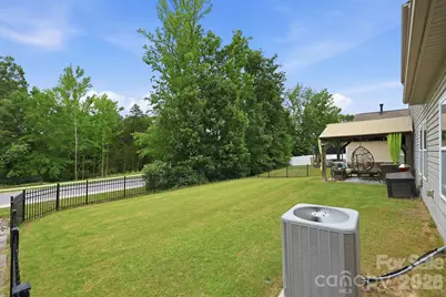 14525 Glenduff Place, Charlotte, NC 28278 - Photo 34