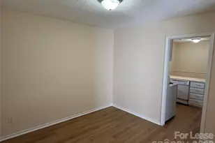 6341 Round Hill Rd, Charlotte, NC 28211 - Photo 6
