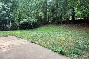 6341 Round Hill Rd, Charlotte, NC 28211 - Photo 16