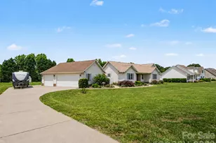 290 Deal Estate Dr, China Grove, NC 28023 - Photo 4