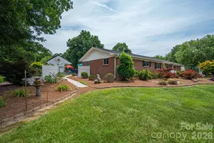 403 W Old Post Rd, Cherryville, NC 28021 - Photo 2
