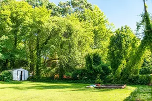1122 Zion Ct, Charlotte, NC 28209 - Photo 4