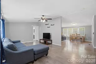 8755 Carroll St, Hickory, NC 28601 - Photo 10