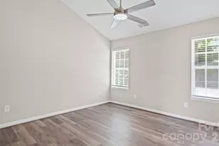 613 Hoskins Ridge Ln, Charlotte, NC 28216 - Photo 16