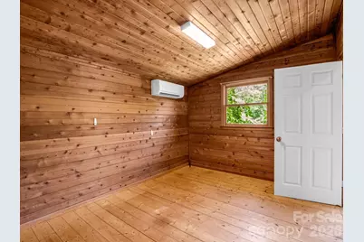 255 & 257 Crescent Street, Saluda, NC 28773 - Photo 20