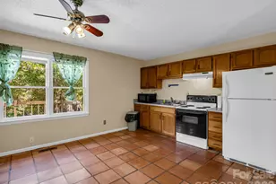 255 & 257 Crescent St, Saluda, NC 28773 - Photo 30