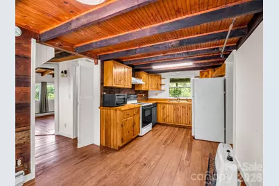 255 & 257 Crescent Street, Saluda, NC 28773 - Photo 10