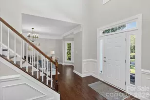 607 Birchwood Dr, Waxhaw, NC 28173 - Photo 2
