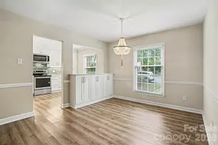 6617 Bunker Hill Cir, Charlotte, NC 28210 - Photo 4