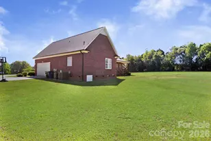2318 Cardinal Ridge Ln, Wingate, NC 28174 - Photo 8
