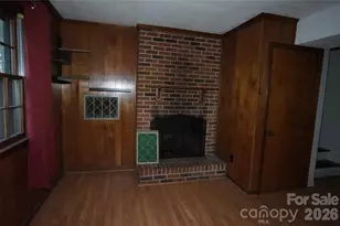 1129 McLaughlin Dr, Charlotte, NC 28212 - Photo 16